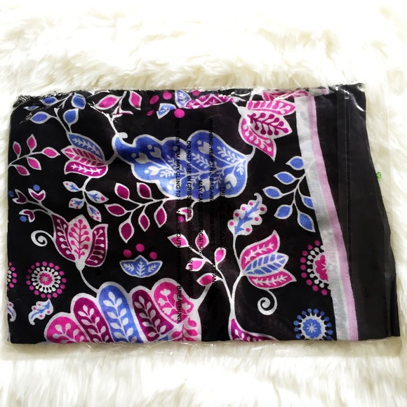 Vera Bradley Soft Fringe Light Scarf - Picture 2 of 3